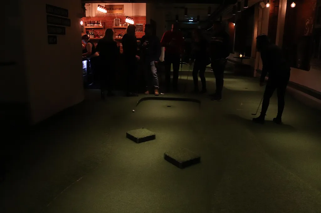 Foto på Swing by Golfbaren