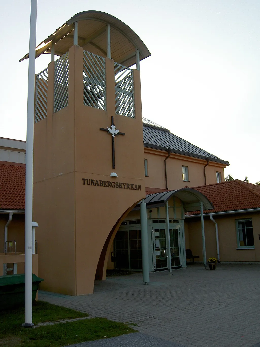Foto på Tunabergskyrkan